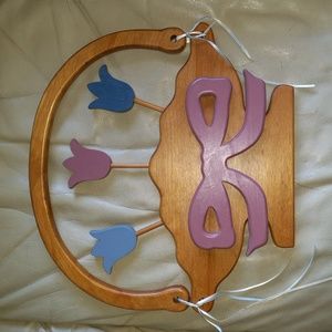 Wooden (Heavy Hardwood Plaque) Country Craft Tulip Walll Decor/Hanger
